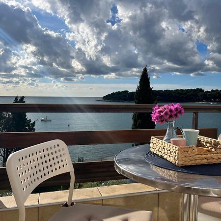 Apartment With A Sea View Pola Esterno foto
