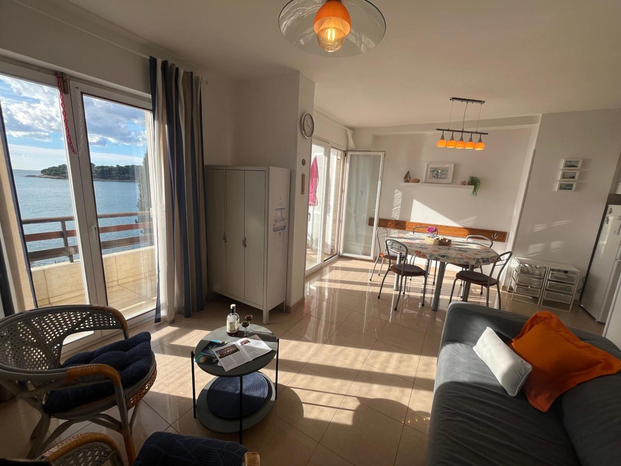 Apartment With A Sea View Pola Esterno foto